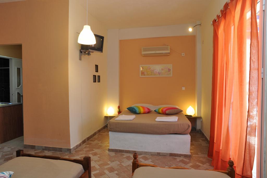 Pansion Andreas Apartamento Tínos Habitación foto
