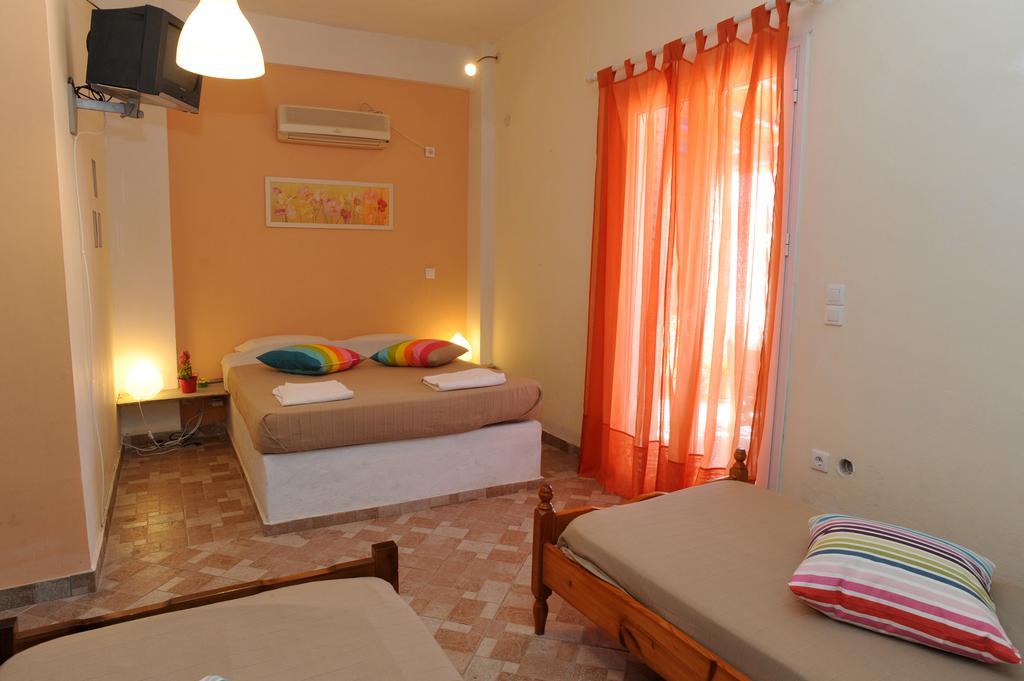 Pansion Andreas Apartamento Tínos Habitación foto