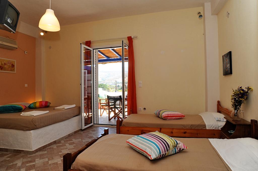 Pansion Andreas Apartamento Tínos Habitación foto