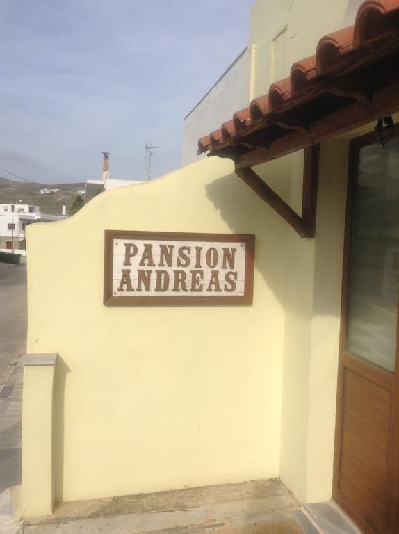 Pansion Andreas Apartamento Tínos Exterior foto